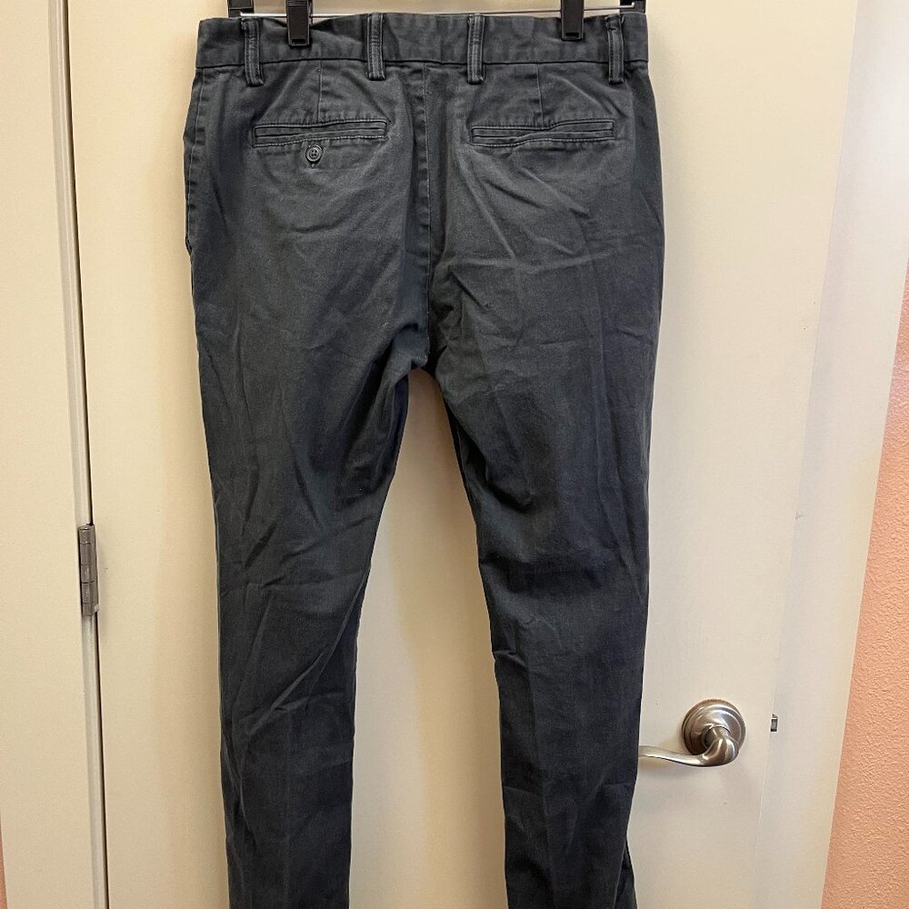 Old Navy Ultimate Slim Chino pants Mens size 29 x 30 Slate gray